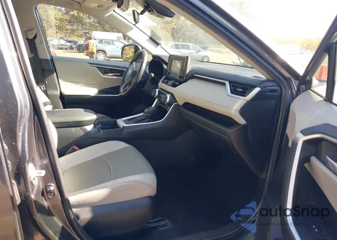 2021 Toyota Rav4 Xle Premium из США, поврежденный, VIN 2T3C1RFV1MC109068